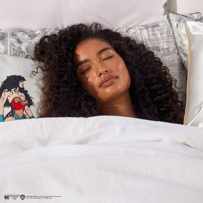 Kitsch x Wonder Woman Satin Pillowcase - Comic Print